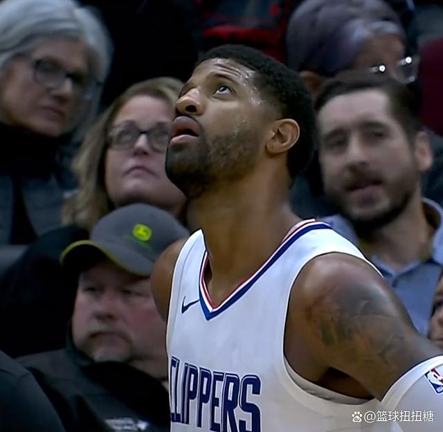 关于快船终结连败，莱昂纳德独得30分的信息