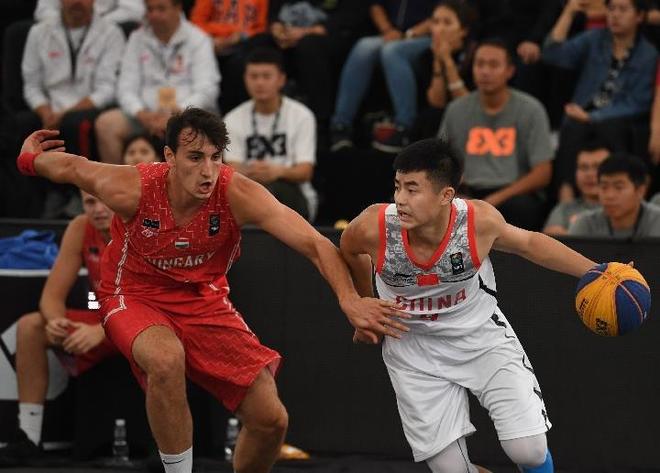 俄罗斯篮球超级联赛收官战，强队争夺季军的简单介绍