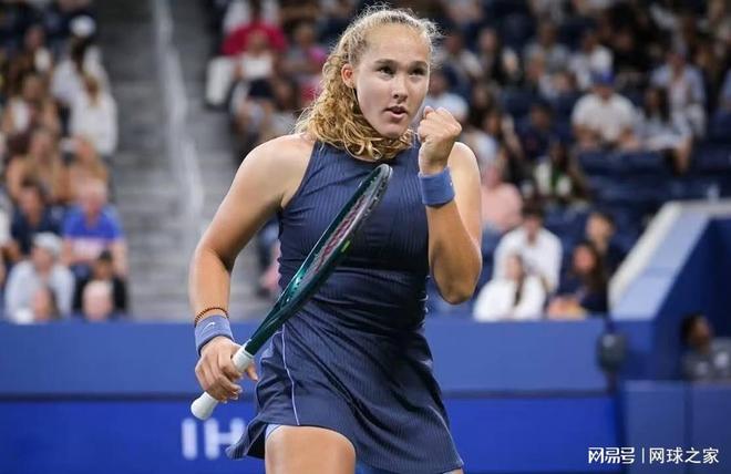 关于美国网球队血洗英国网球队，穆雷完成帽子戏法的信息