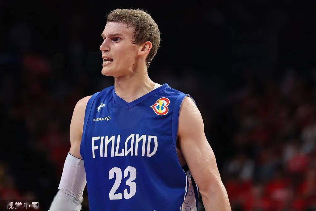 日本羽毛球队爆冷马来西亚羽毛球队，辛杜绝境逆转的简单介绍