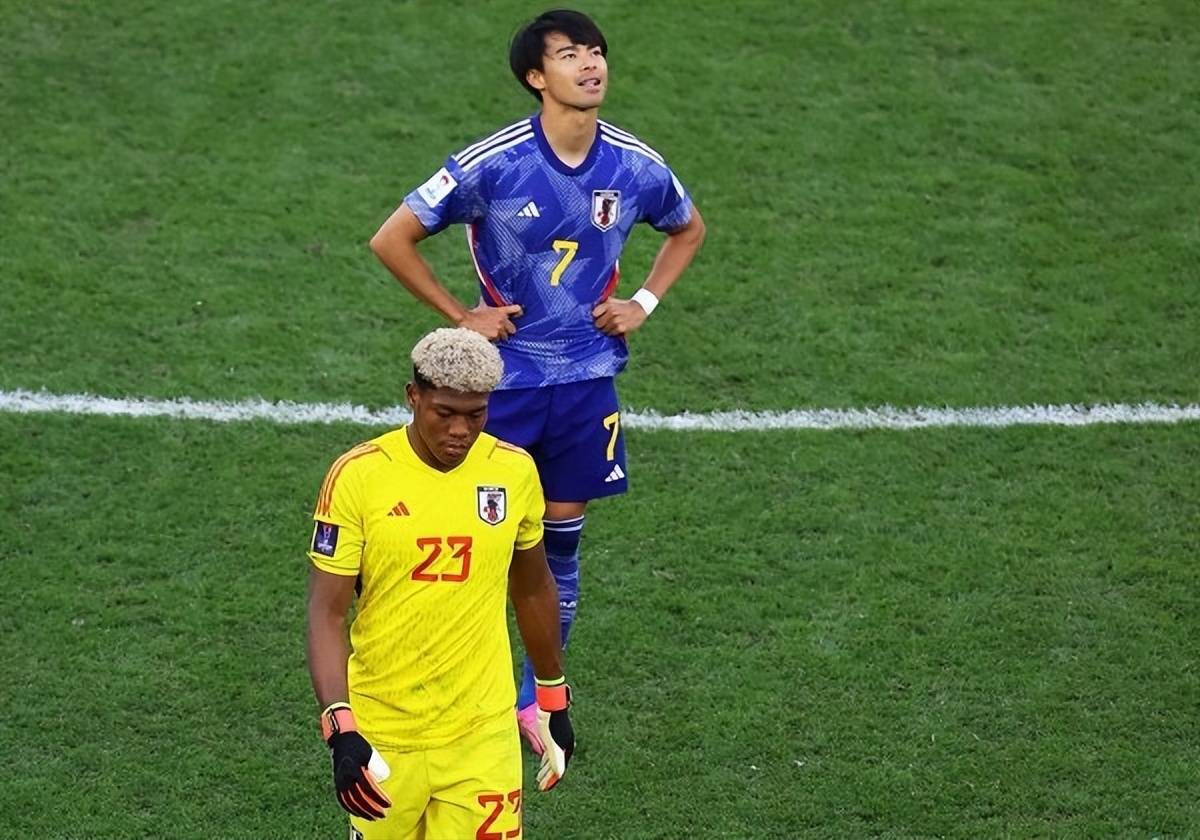 日本队鏖战韩国队，黄鸭组合刷新纪录